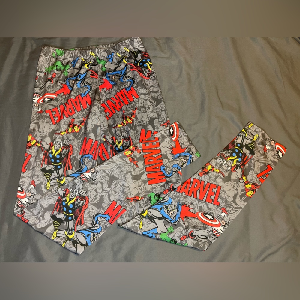 Womens Graphic Marvel Design Leggings Size Medium